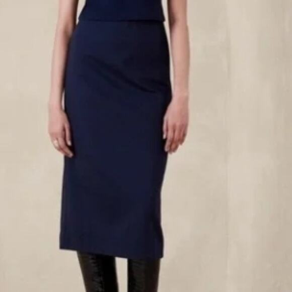 Banana Republic Everywhere Ponte Midi Skirt Navy - Picture 1 of 3